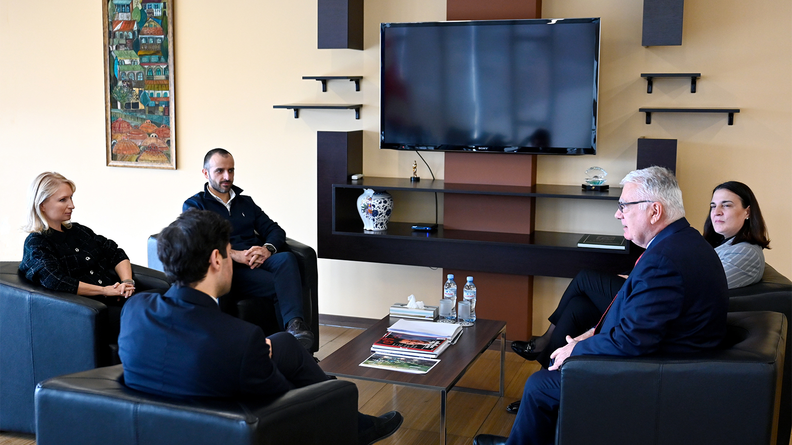 ნათია თურნავა მასაჩუსეტსის ტექნოლოგიების ინსტიტუტის პროფესორს, ათანასიოს ორფანიდისს შეხვდა