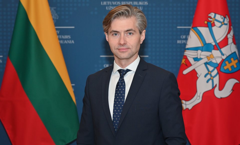ლიეტუვის საგარეო საქმეთა მინისტრი - უნდა ავკრძალოთ უვიზო მიმოსვლა დიპლომატიური და სამსახურებრივი პასპორტების მქონე პირებისთვის, ასევე უნდა გავაკეთოთ გზავნილი, რომ შეგვიძლია, ეს მომავალში გავაფართოოთ