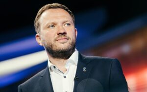 მარგუს ცაჰკნა – „მაშა და დათვი“ კრემლის რბილი ძალის ნაწილია, რომელიც ბავშვთა გართობაში კრემლის მხარდამჭერ და მილიტარისტულ გზავნილებს ნერგავს