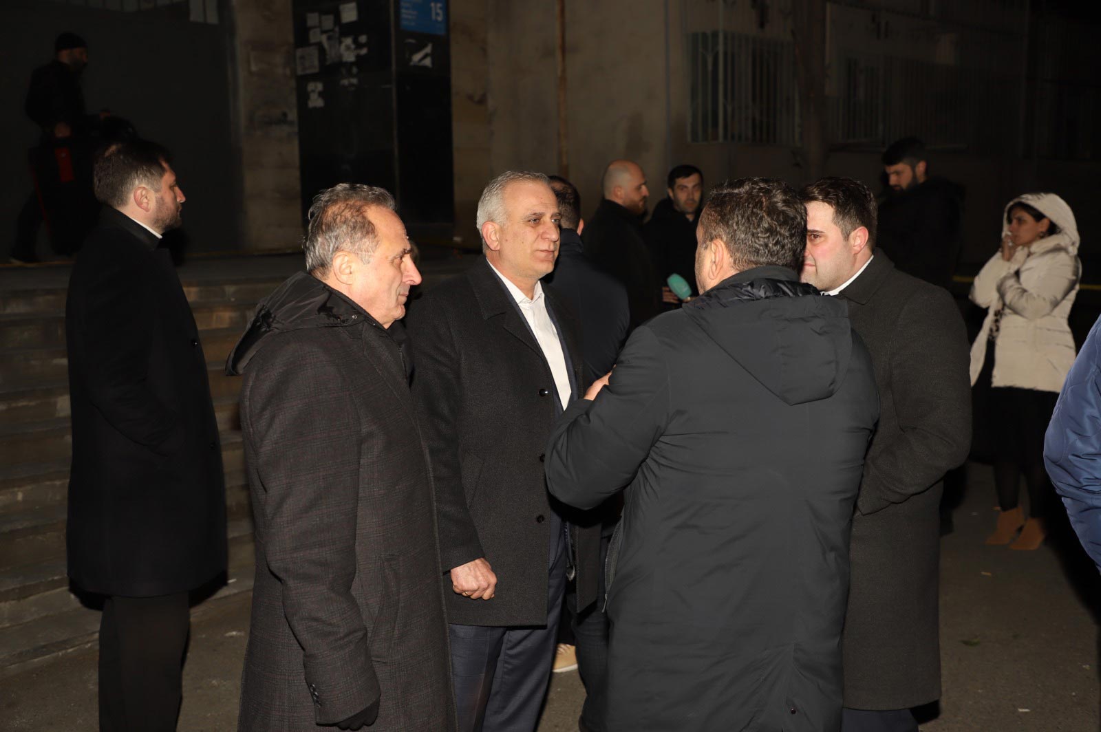 აფხაზეთის მთავრობაში საგანგებოდ შექმნილი სამუშაო ჯგუფის წევრები ორთაჭალაში, ინციდენტის ადგილზე იმყოფებიან