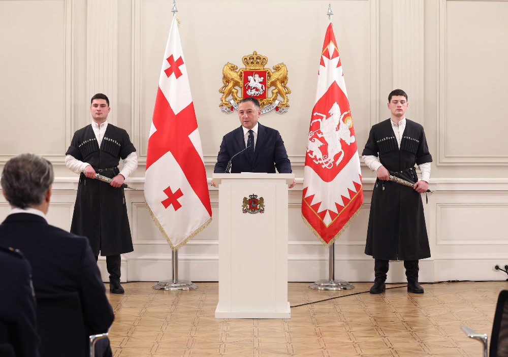 ვახტანგ გომელაური - შსს-ს თანამშრომლებს მადლობას ვუხდი იმ შრომისთვის, რასაც აკეთებენ მოქალაქეების, სამშობლოს დასაცავად, პირობას გაძლევთ, თითოეული ჩვენგანი ღირსების ორდენებს ღირსეულად ვატარებთ