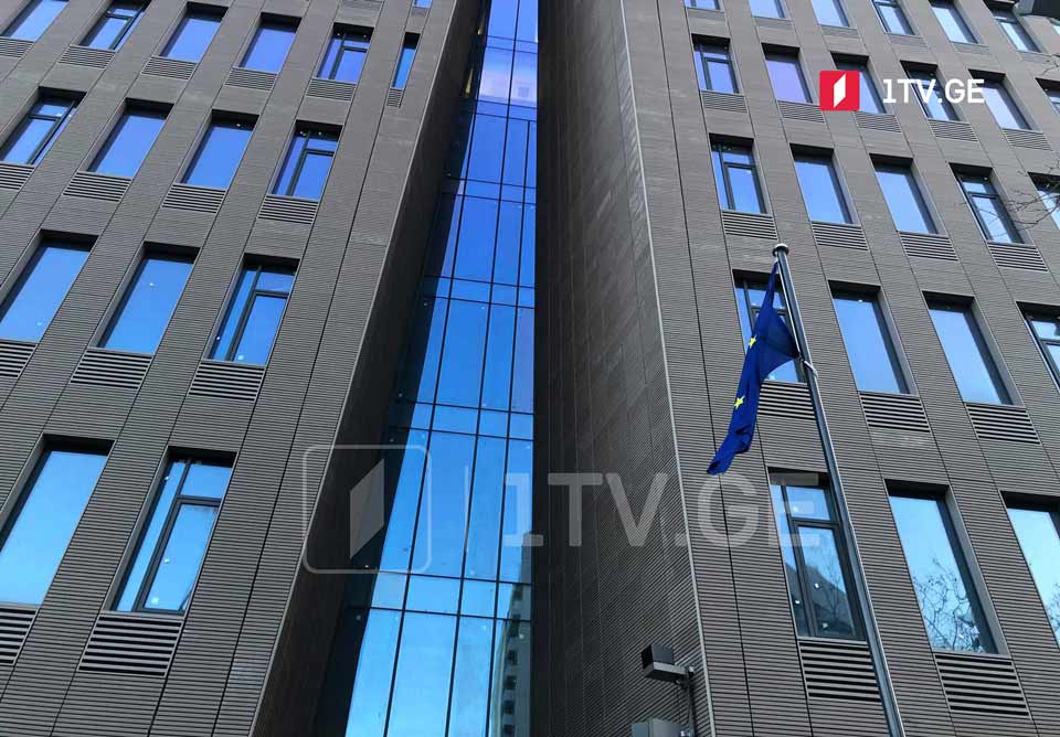 პაველ ჰერჩინსკი საპროტესტო აქციებზე დაკავებულთა ოჯახის წევრებს შეხვდა