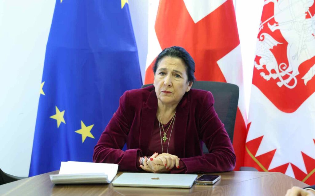 რუსი პრანკერები სალომე ზურაბიშვილთან საუბრის ჩანაწერს აქვეყნებენ - ტრამპის ადმინისტრაცია, უცხოეთიდან მედიისა და არასამთავრობოების დაფინანსება, აქციები საქართველოში