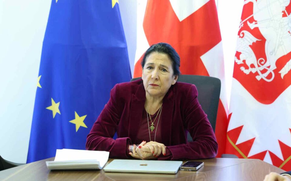 რუსი პრანკერები სალომე ზურაბიშვილთან საუბრის ჩანაწერს აქვეყნებენ - ტრამპის ადმინისტრაცია, უცხოეთიდან მედიისა და არასამთავრობოების დაფინანსება, აქციები საქართველოში