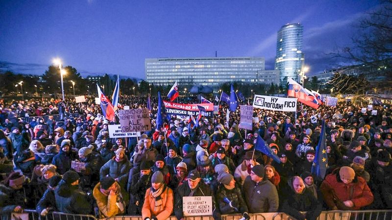 სლოვაკეთის ქალაქებში ანტისამთავრობო საპროტესტო აქციები იმართება