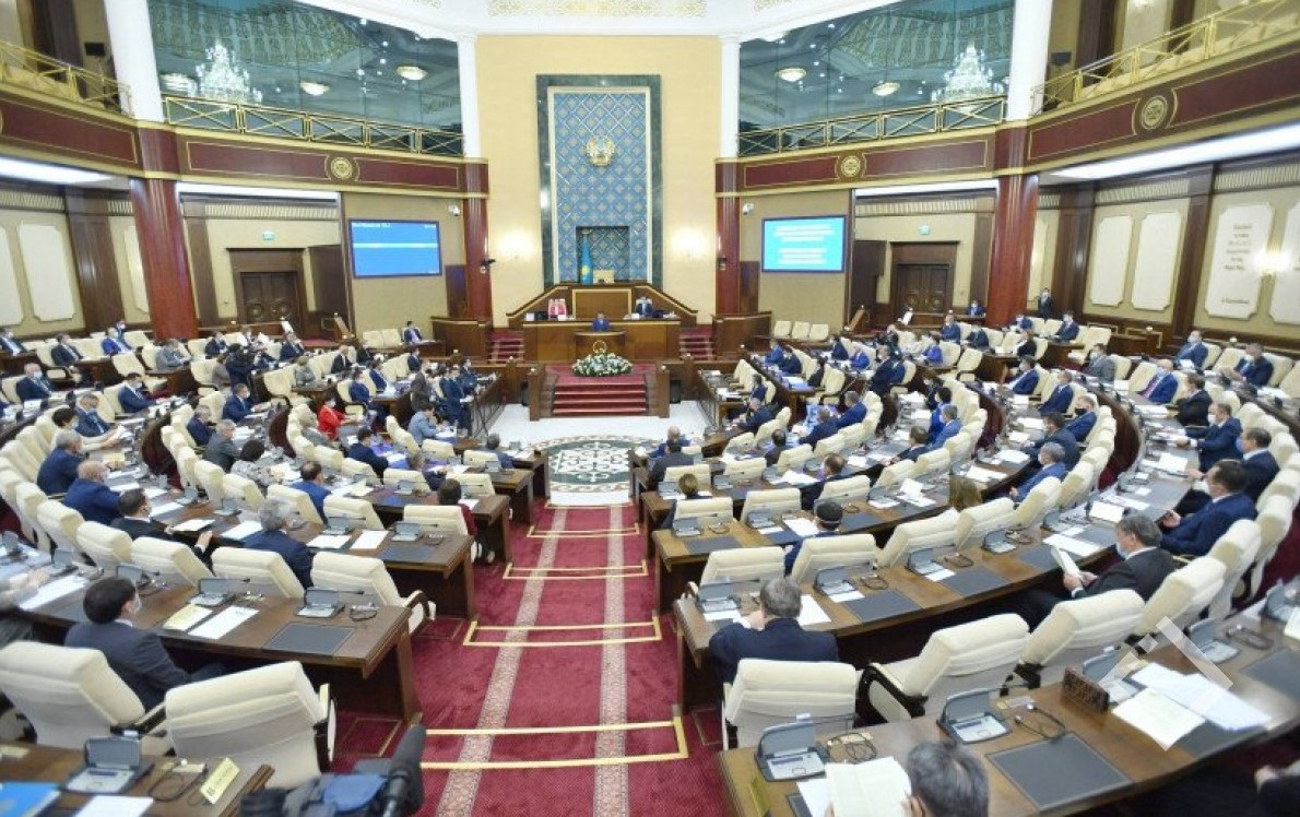 ყაზახეთის პარლამენტში „უცხოური აგენტების შესახებ“ კანონის მიღების ინიციატივით გამოვიდნენ