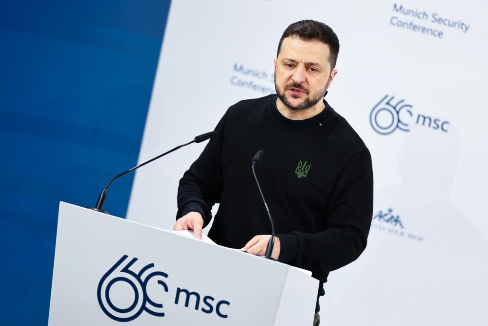 ვოლოდიმირ ზელენსკი აცხადებს, რომ რუსეთი, შესაძლოა, ნატო-ს წინააღმდეგ ომს მომავალი წლისთვის ამზადებდეს