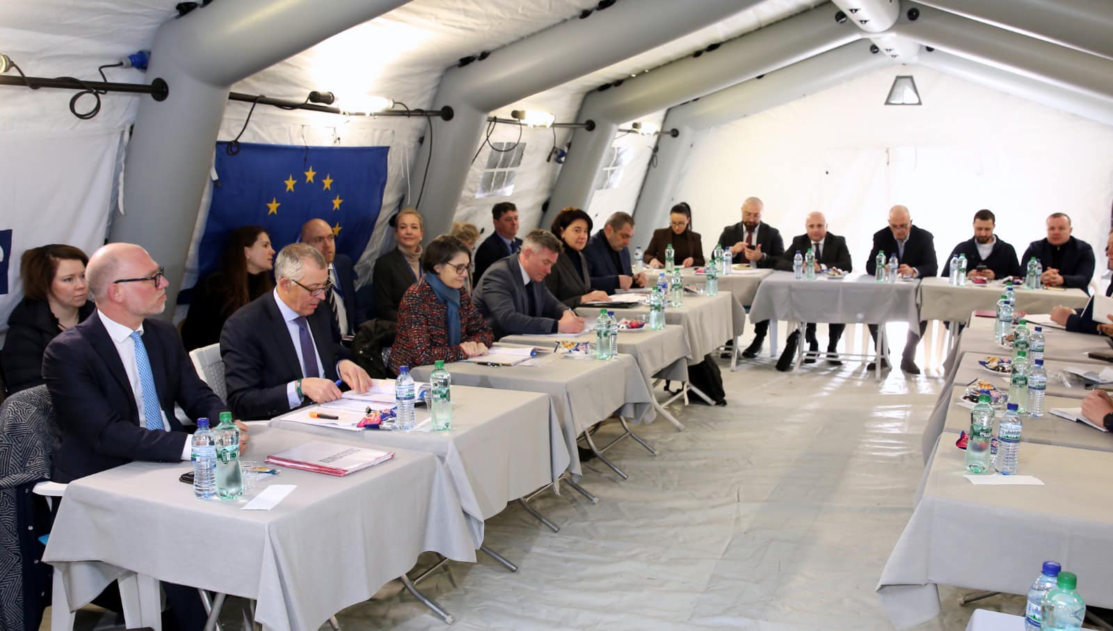 სახელმწიფო უსაფრთხოების სამსახური ერგნეთში ინციდენტების პრევენციისა და მათზე რეაგირების მექანიზმის ფარგლებში გამართულ შეხვედრასთან დაკავშირებით ოფიციალურ ინფორმაციას ავრცელებს