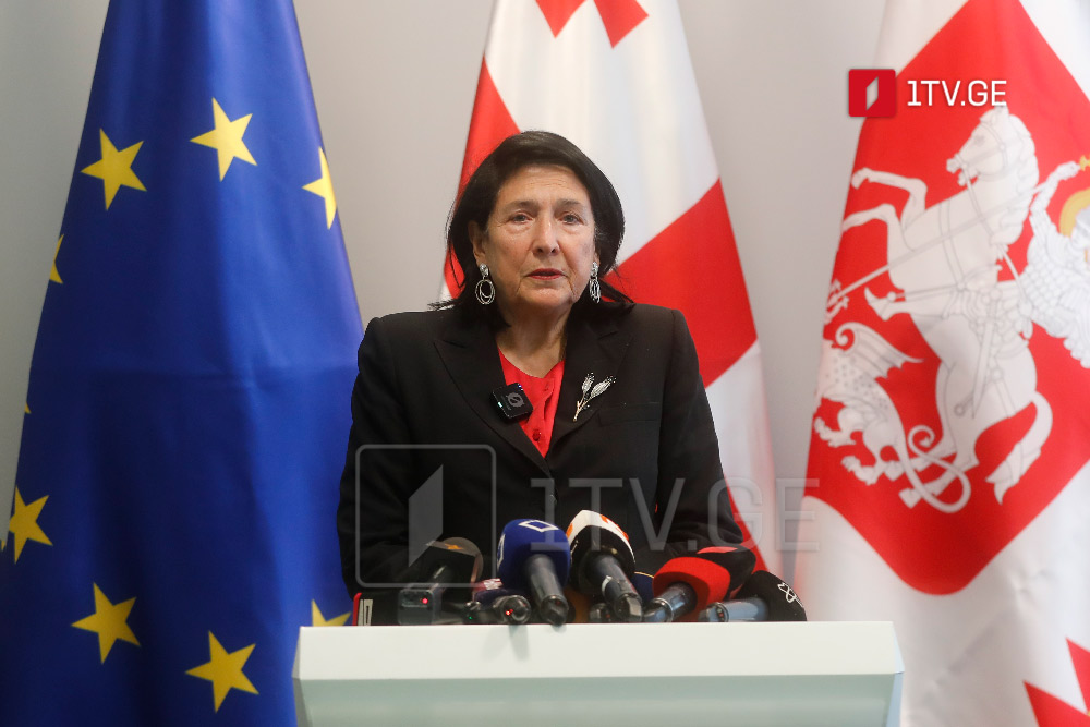 სალომე ზურაბიშვილი ევროპელ ლიდერებს მიმართავს - განგრძობითი კრიზისი მხოლოდ დესტაბილიზაციას გამოიწვევს, რაც შესაძლოა, უმნიშვნელო ინციდენტით დაიწყოს, მიუხედავად საზოგადოების მშვიდობიანი განწყობისა