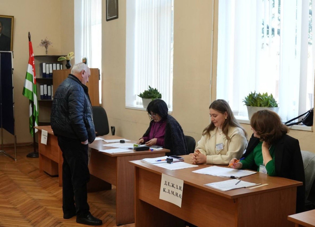 ოკუპირებულ აფხაზეთში ე.წ. საპრეზიდენტო არჩევნების მეორე ტური მიმდინარეობს