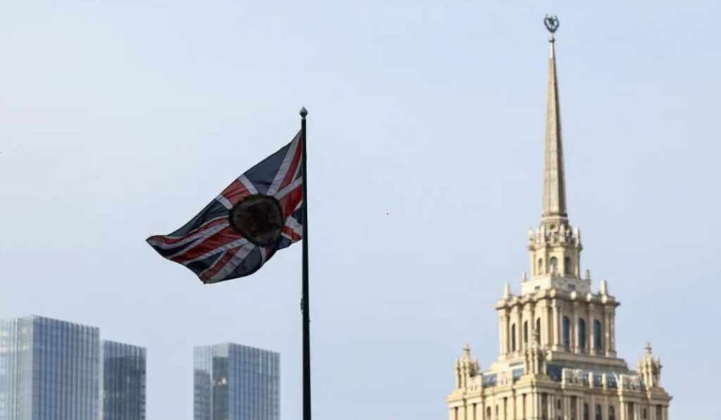 რუსეთმა ორი ბრიტანელი დიპლომატი ჯაშუშობის ბრალდებით ქვეყნიდან გააძევა