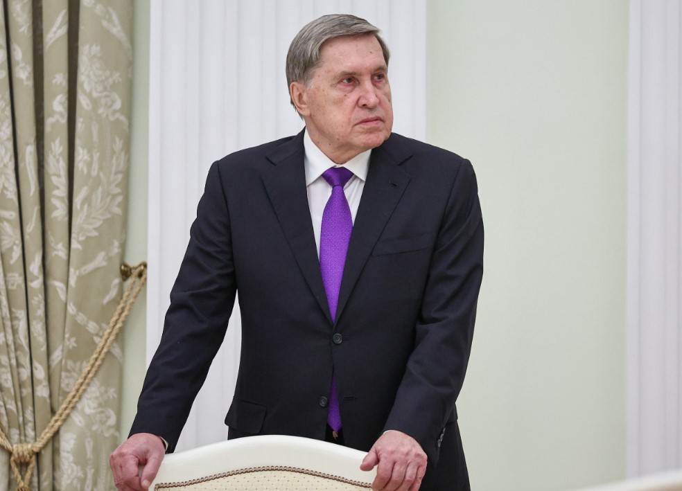 იური უშაკოვი აცხადებს, რომ ამერიკული მხარის მიერ შეთავაზებული დროებითი ზავი იქნება მხოლოდ დროებითი შესვენება უკრაინელი სამხედროებისთვის