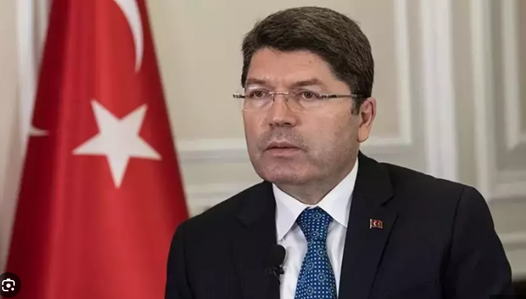 თურქეთის იუსტიციის მინისტრი - თურქეთის რესპუბლიკა კანონის უზენაესობის სახელმწიფოა, არცერთ პირს ან ჯგუფს განსაკუთრებული პრივილეგიები არ ენიჭება