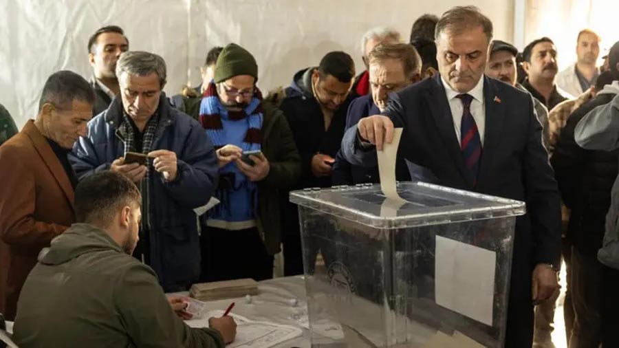 თურქეთში „სახალხო რესპუბლიკური პარტიის“ საპრეზიდენტო კანდიდატის შესარჩევად კენჭისყრა ჩატარდა, პარტიამ წევრებს მოუწოდა, სოლიდარობის ნიშნად, დაკავებული ეკრემ იმამოღლუსთვის მიეცათ ხმა