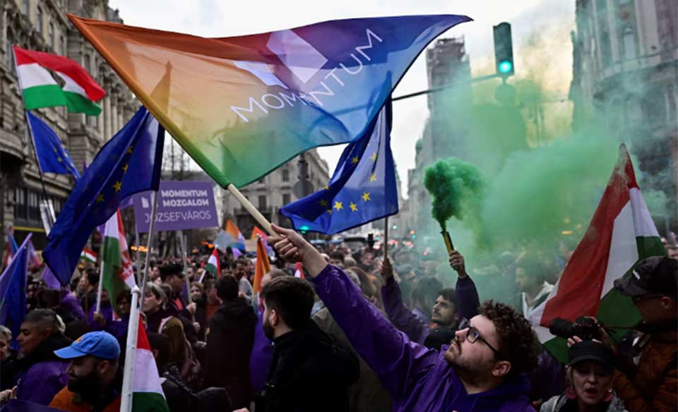 პრაიდის ღონისძიებების აკრძალვის წინააღმდეგ ბუდაპეშტში მორიგი საპროტესტო აქცია გაიმართა
