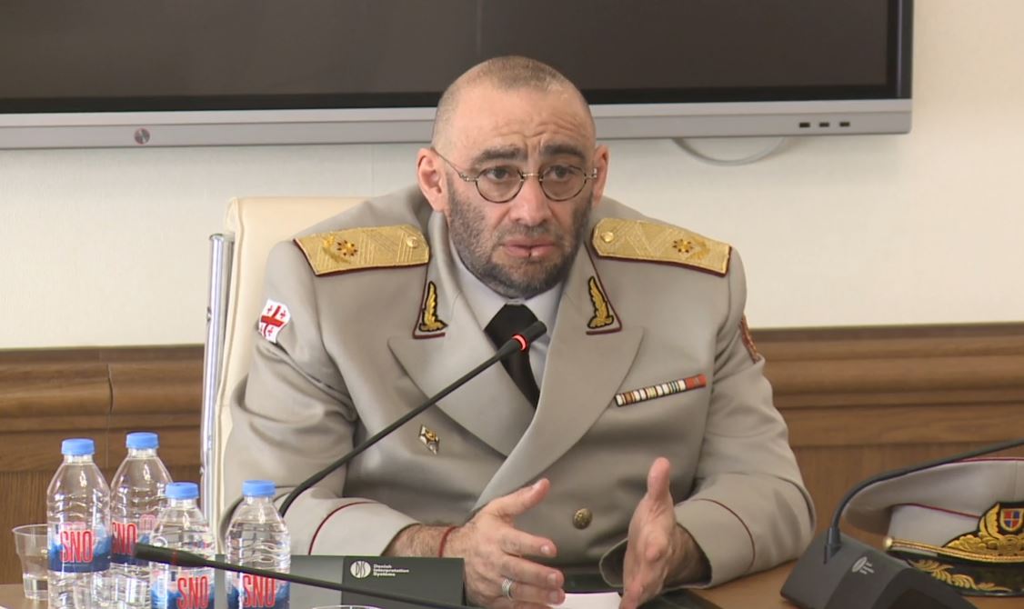 მამუკა ყურაშვილის პასუხი კითხვაზე, - „ადამიანების ევაკუაცია უფრო ადრე რომ მოგეხდინათ, უფრო მეტი ხალხი დაზარალდებოდა თუ უფრო ნაკლები?“ - „დაზარალებული უფრო ნაკლები იქნებოდა“