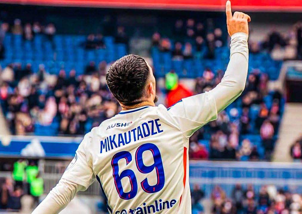 Footmercato - გიორგი მიქაუტაძით „აინტრახტი“ და „სანდერლენდი“ დაინტერესდნენ #1TVSPORT