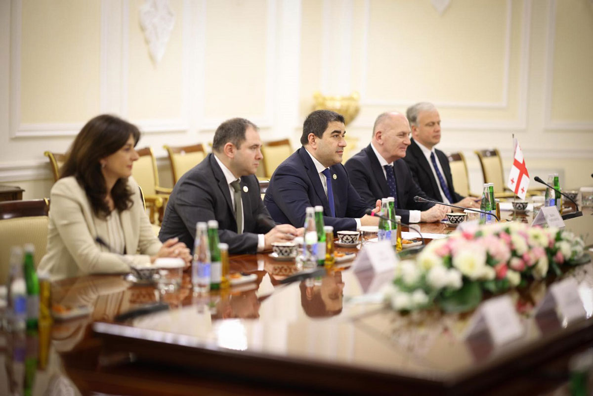 შალვა პაპუაშვილი უზბეკეთის რესპუბლიკის საკანონმდებლო პალატის თავმჯდომარეს შეხვდა