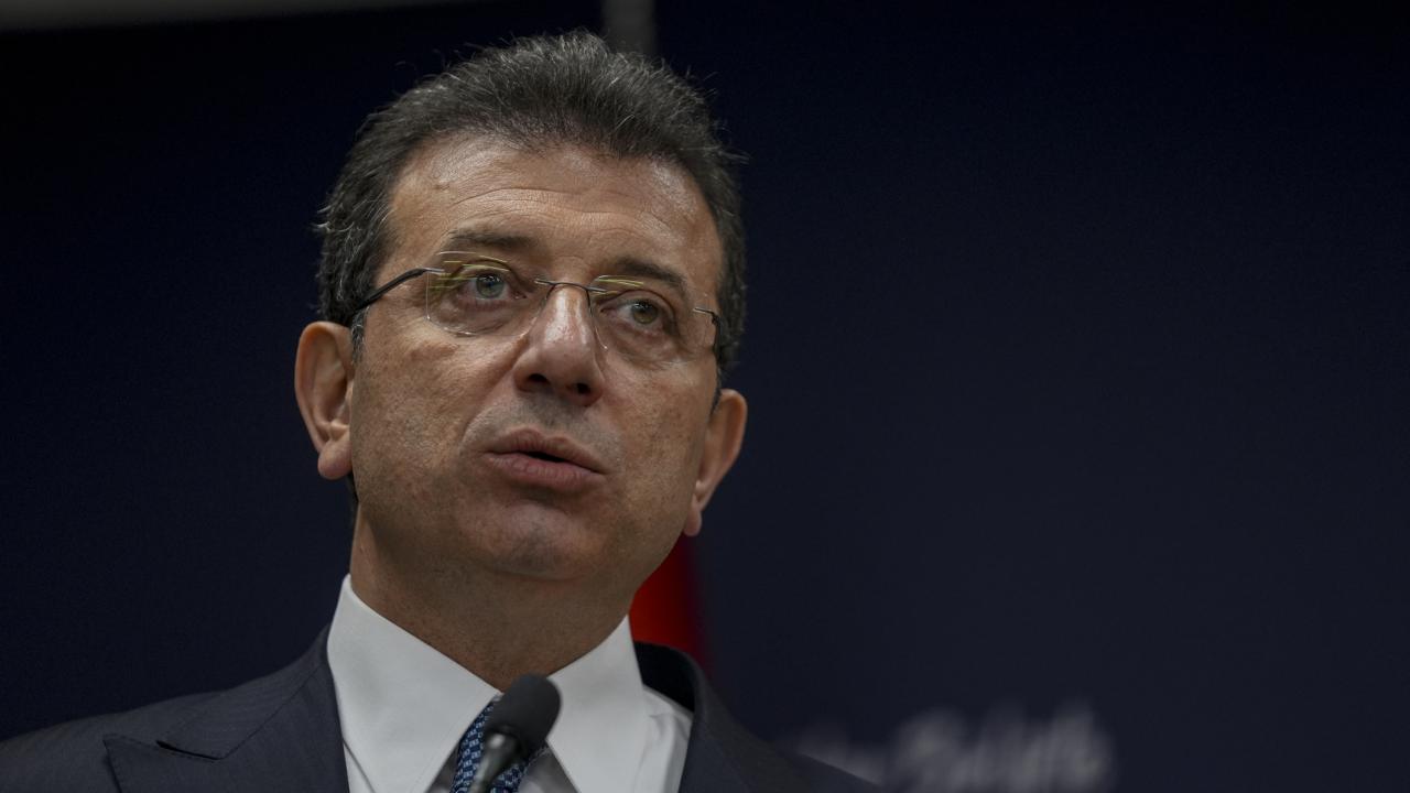 სოციოლოგიური კვლევით, ეკრემ იმამოღლუს 46.7%-იანი მხარდაჭერა აქვს, რეჯეფ თაიფ ერდოღანს კი გამოკითხულთა 39.3% ემხრობა