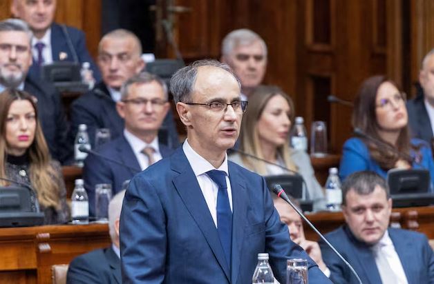 სერბეთის პარლამენტმა ქვეყნის პრემიერ-მინისტრად ჯურო მატუცი დაამტკიცა