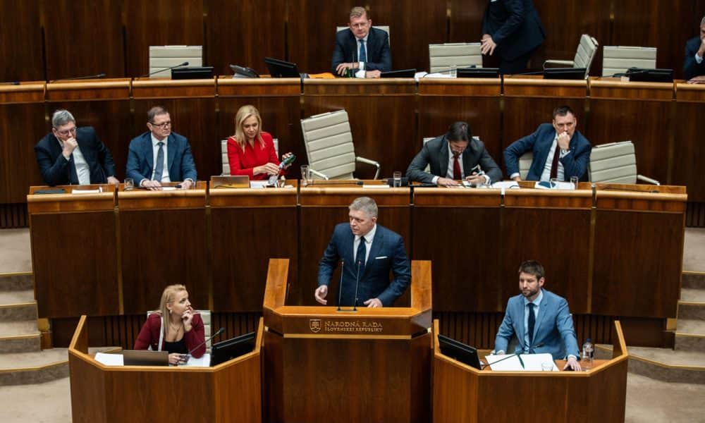 სლოვაკეთის პარლამენტმა მიიღო კანონი, რომელიც არასამთავრობო ორგანიზაციებს დაფინანსების წყაროების გასაჯაროებას ავალდებულებს