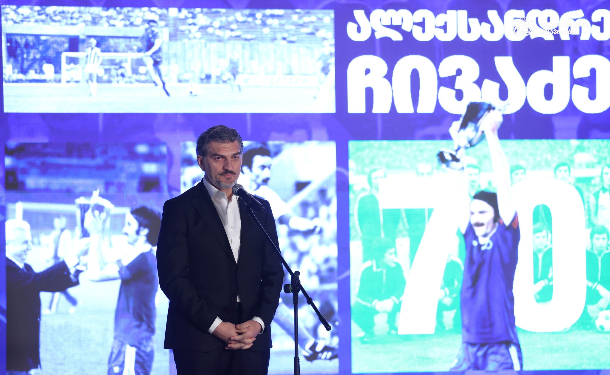 მიხეილ ყაველაშვილი - ალექსანდრე ჩივაძე მოედანზე იყო „ვეფხისტყაოსნიდან“ გადმოსული გმირი, შეეძლო ყველაფრის გაკეთება, მადლობას გადავუხდი მას იმ სიხარულისთვის, რაც ერს მიანიჭა