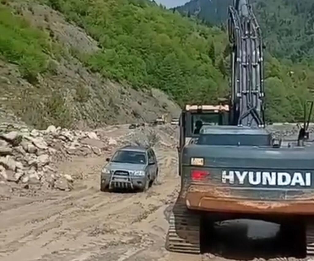 სოფელ ბაბილთან ავტოტრანსპორტის მოძრაობა აღდგა