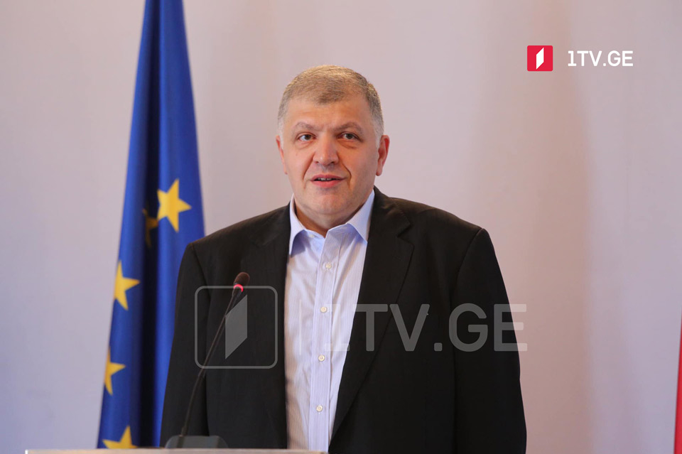 ბიზნესმენი დავით ხიდაშელი განცხადებას ავრცელებს