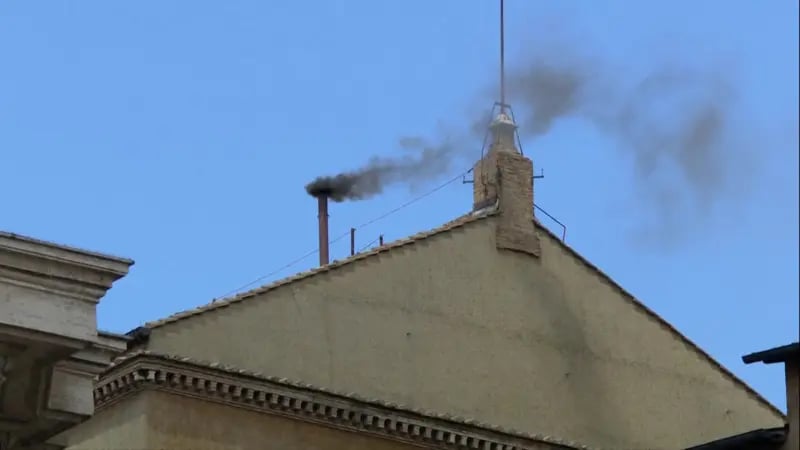 ვატიკანში დღევანდელი ორი რაუნდის შედეგად, კარდინალებმა რომის პაპის არჩევა კვლავ ვერ შეძლეს