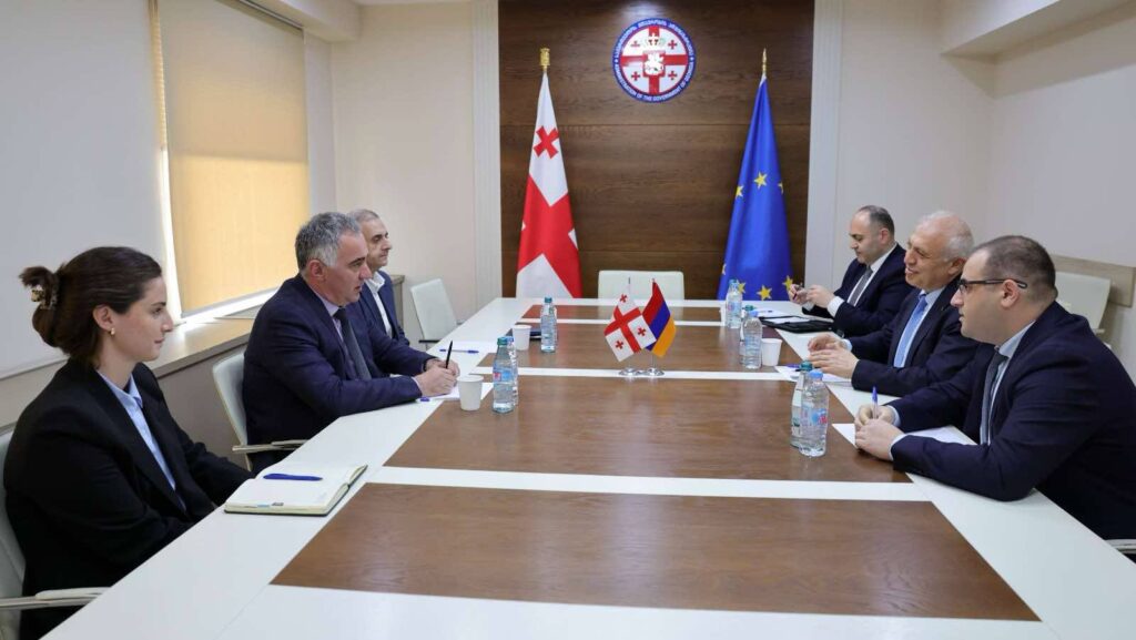 საქართველოს რეგიონული განვითარების მინისტრი სომხეთის ელჩს შეხვდა