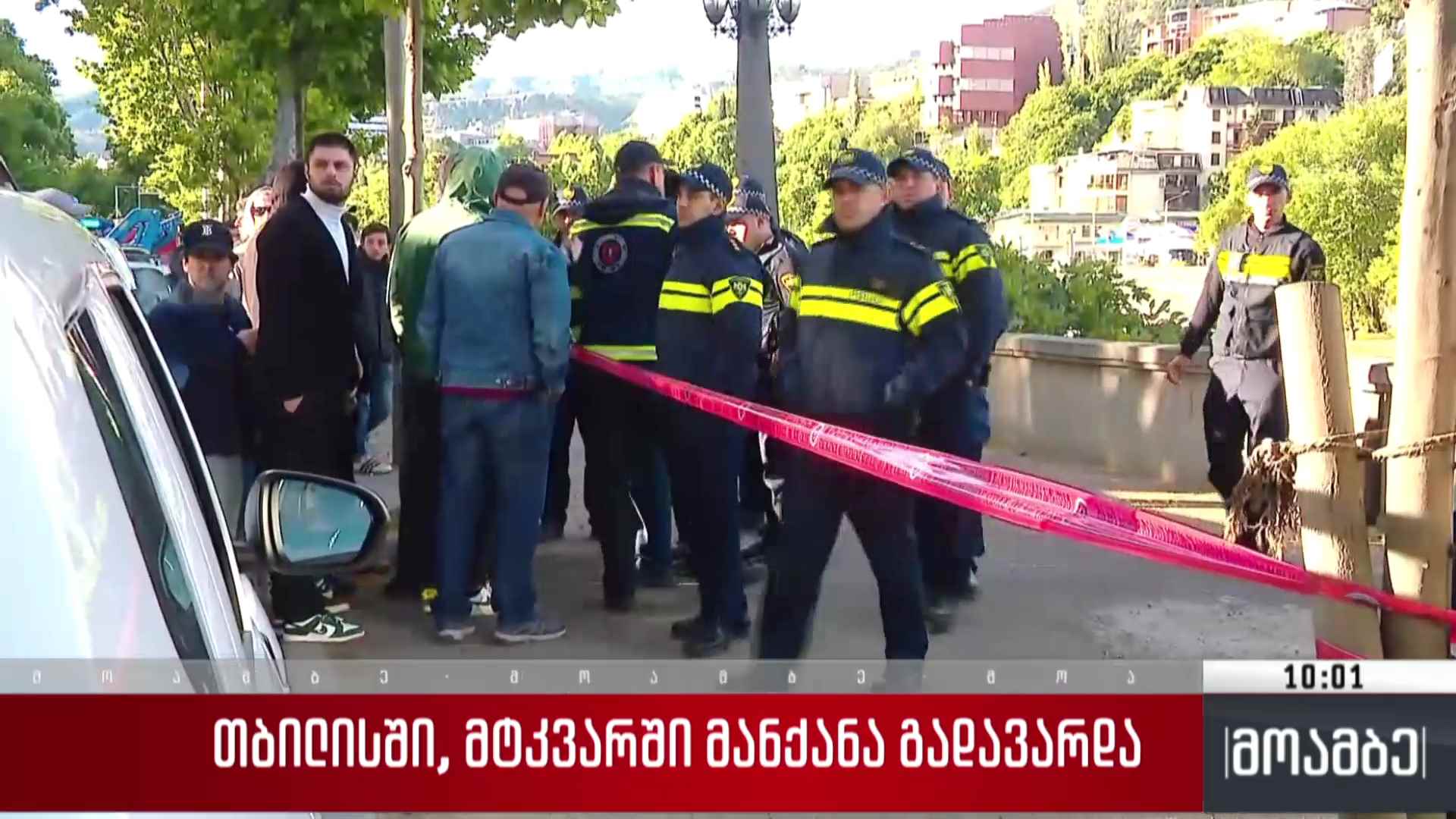 თბილისში, მტკვარში მანქანა გადავარდა