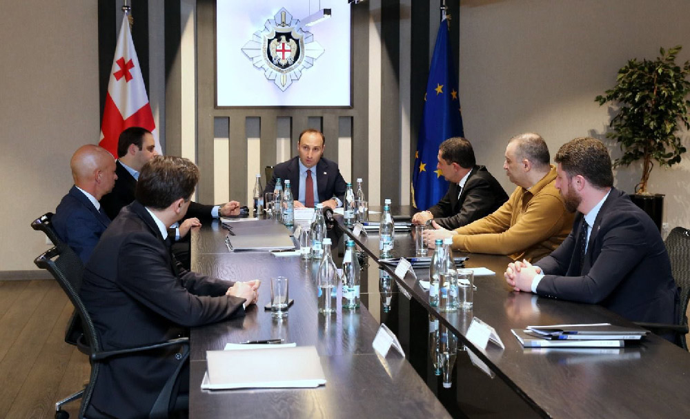 სპეციალურმა კომისიამ საქართველოს ოპერატიულ-ტექნიკური სააგენტოს უფროსის თანამდებობაზე დასანიშნად ბექა მამარდაშვილის კანდიდატურა დაამტკიცა და პრემიერ-მინისტრს წარუდგინა