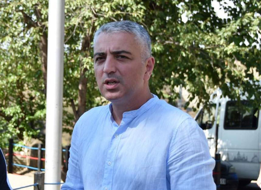 დავით კვინიკაძემ ვაკის რაიონის გამგებლის თანამდებობა დატოვა და მუშაობას რეგიონული განვითარების სამინისტროში განაგრძობს