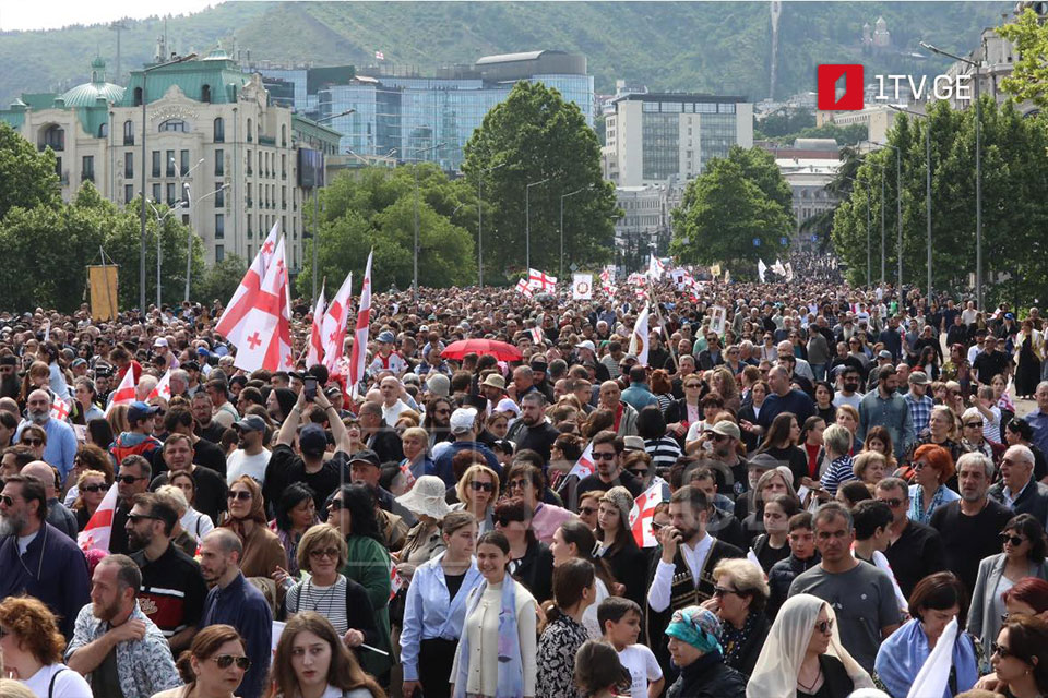 ოჯახის სიწმინდისა და მშობლების პატივისცემის დღე – მსვლელობა ქაშუეთიდან სამების ტაძრამდე