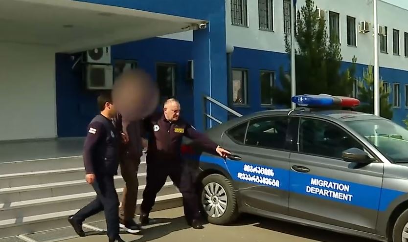 მიგრაციის დეპარტამენტის თანამშრომლებმა უცხო ქვეყნის 33 მოქალაქე საქართველოდან გააძევეს