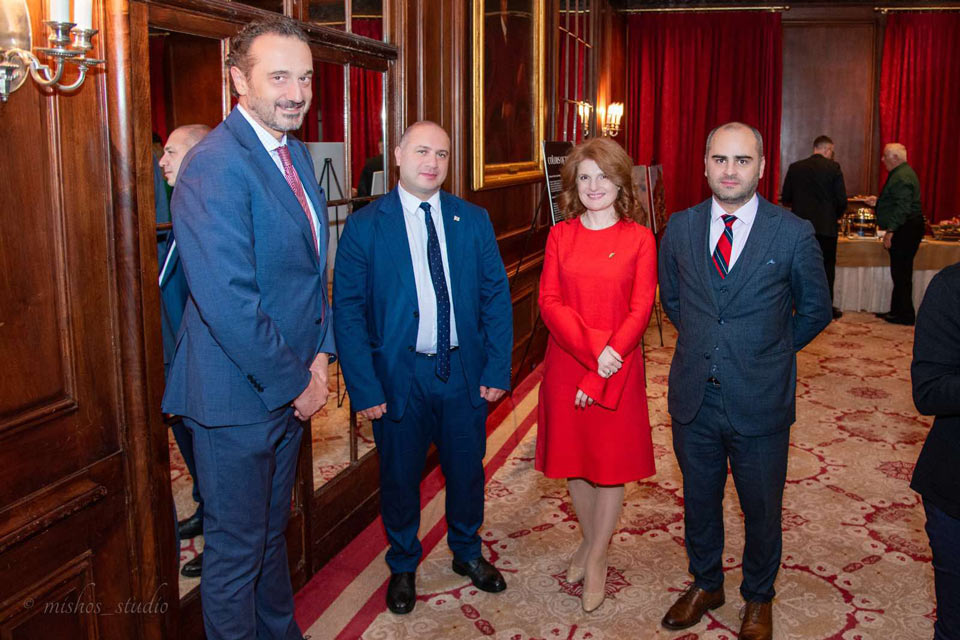 გივი მიქანაძე ნიუ იორკში საქართველოს დამოუკიდებლობის დღისადმი მიძღვნილ მიღებას დაესწრო