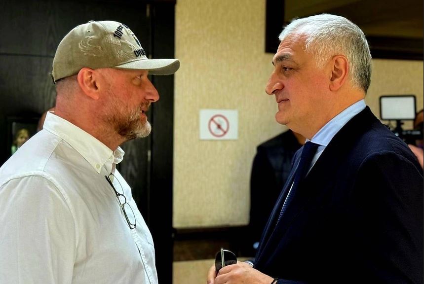 მამუკა ხაზარაძე - ჩემი მხარდაჭერა ზურას რუსული რეჟიმის წინააღმდეგ ბრძოლაში, რომელიც აუცილებლად გამარჯვებით დასრულდება