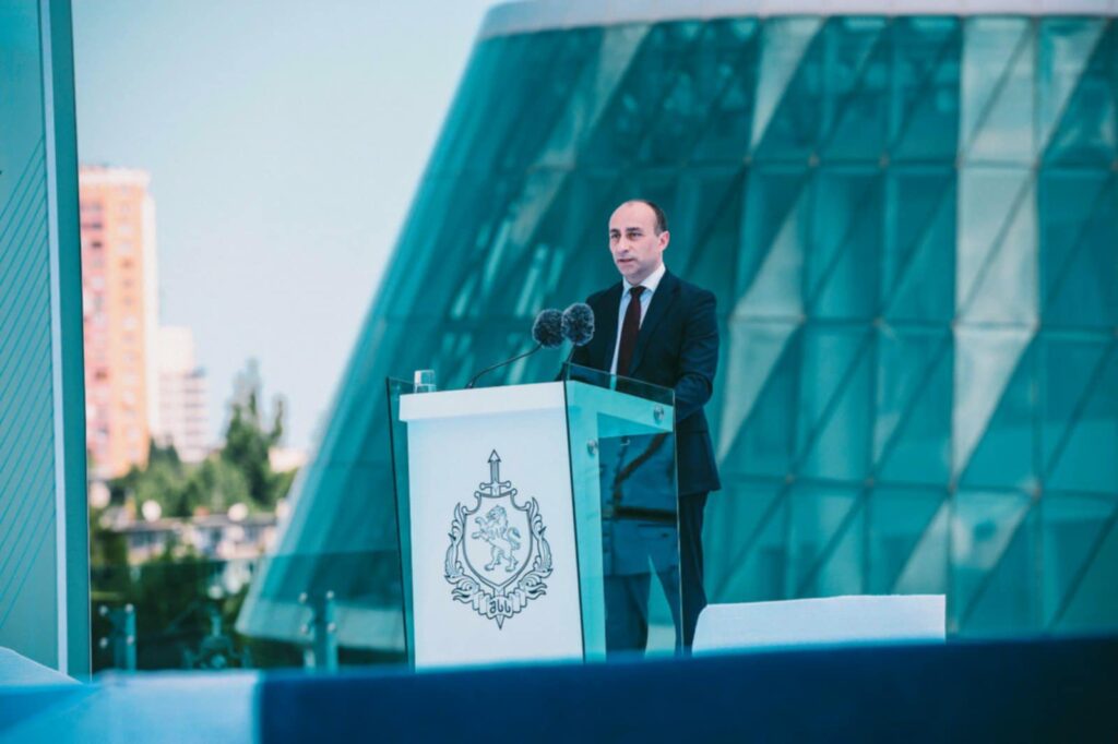 გელა გელაძე - ჩემთვის უდიდესი პასუხისმგებლობაა, ვუხელმძღვანელო შინაგან საქმეთა სამინისტროს, მით უფრო, ისეთი ღირსეული პროფესიონალის შემდეგ, როგორიც ვახტანგ გომელაურია