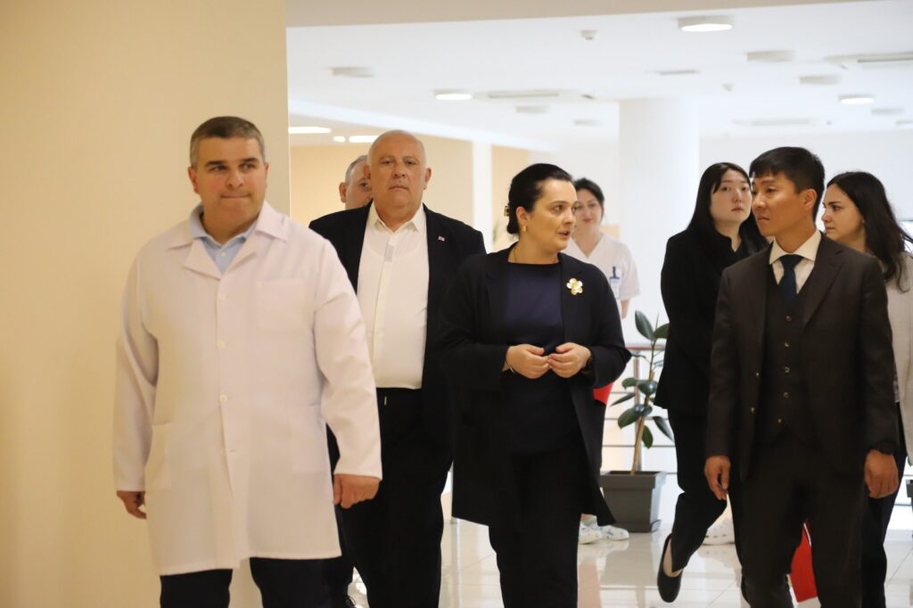 იაპონიის მთავრობამ რუხის რესპუბლიკურ საავადმყოფოს მაღალტექნოლოგიური სამედიცინო აპარატურა გადასცა
