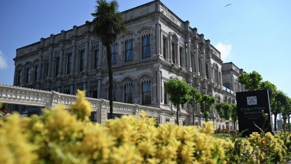 მედიის ცნობით, უკრაინის დელეგაციის წევრები მოლაპარაკებების მეორე რაუნდისთვის თურქეთში უკვე ჩავიდნენ