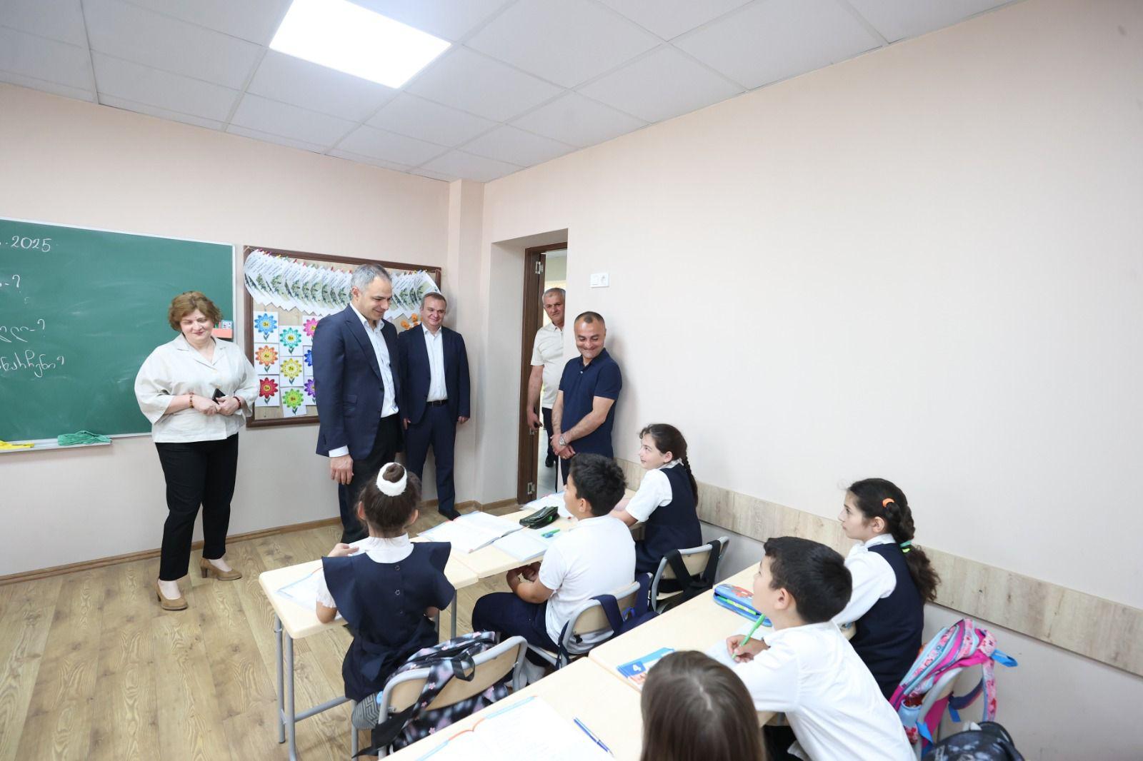 ალექსანდრე წულაძემ ქვემო ქართლის რეგიონში ორი ახლადრეაბილიტირებული საჯარო სკოლა გახსნა