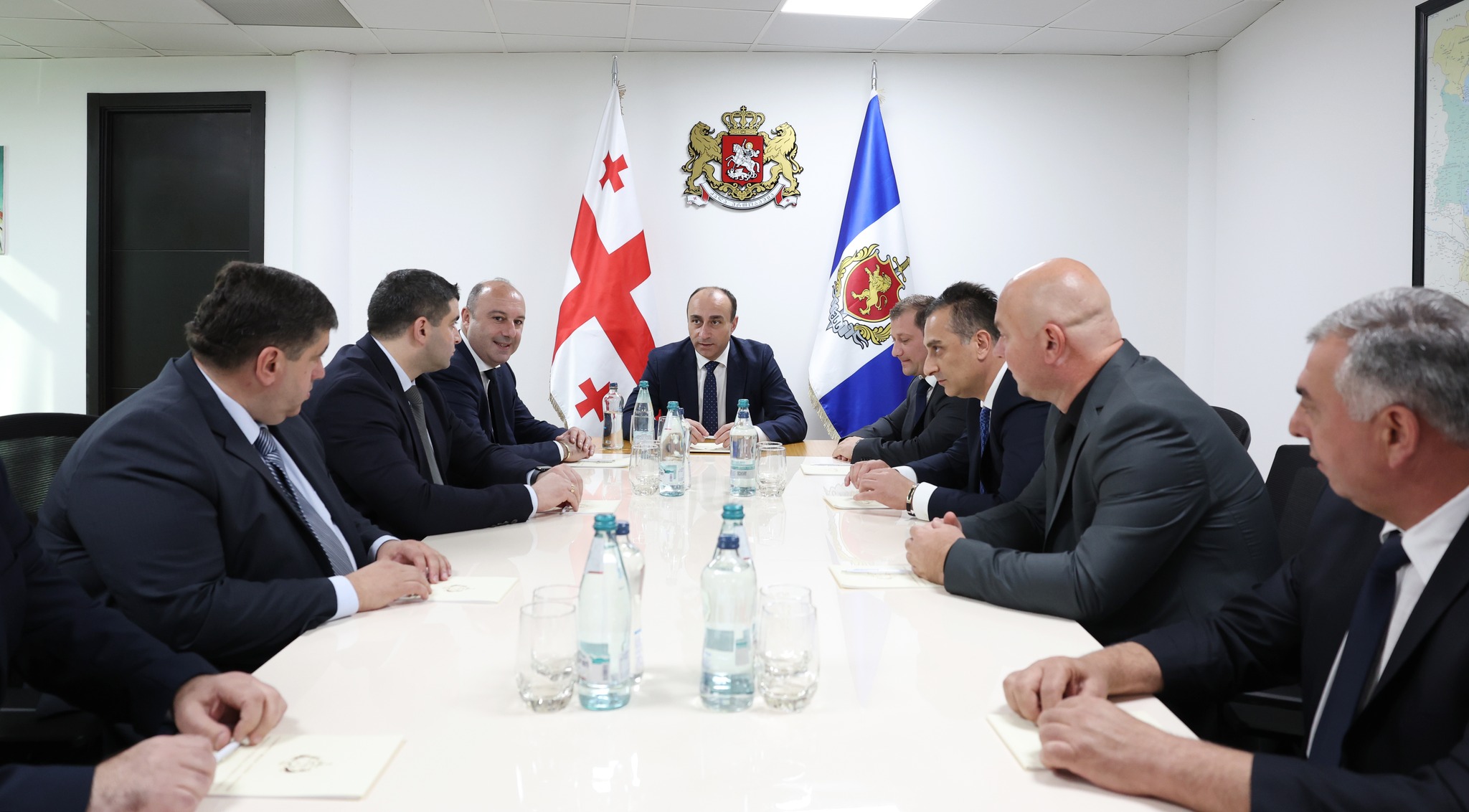 შინაგან საქმეთა მინისტრმა მცხეთა-მთიანეთის რეგიონში საპოლიციო დანაყოფების ხელმძღვანელ პირებთან სამუშაო შეხვედრები გამართა