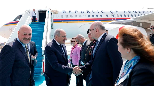 ნიკოლ ფაშინიანი სამუშაო ვიზიტით თურქეთში ჩავიდა