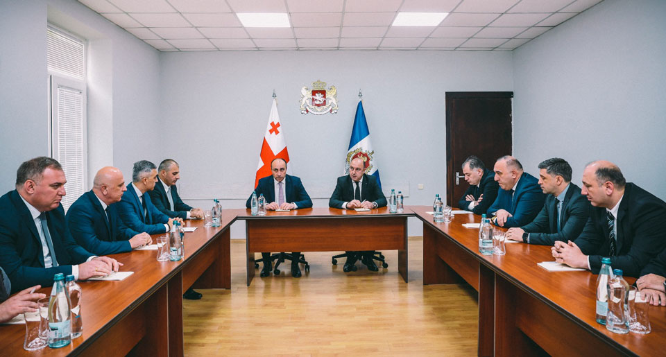 შინაგან საქმეთა მინისტრმა იმერეთის რეგიონში სამუშაო შეხვედრები გამართა