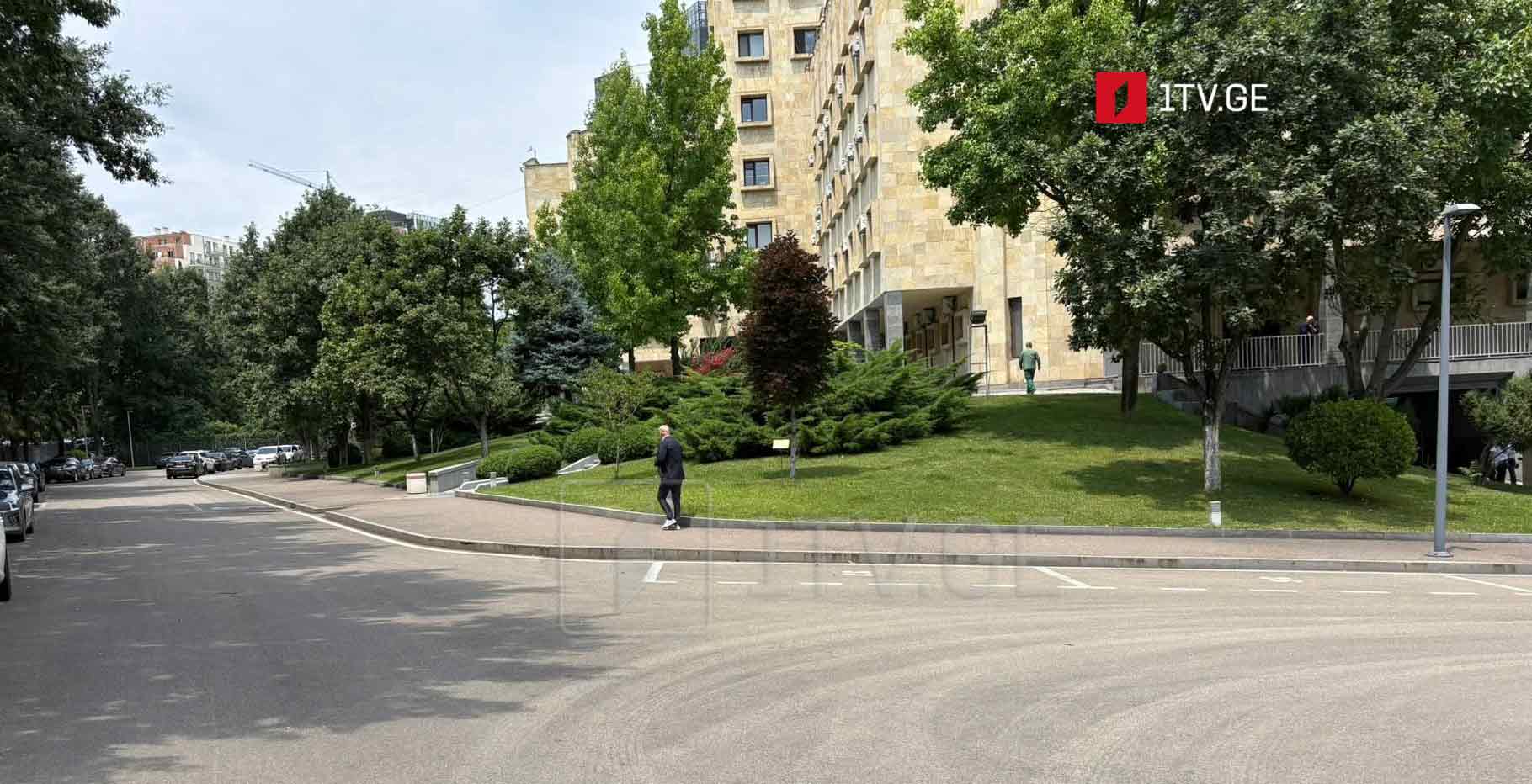 სოფელ ჩორჩანაში საგუშაგოს საქმეზე გამოძიების ფარგლებში, ყოფილი ფინანსთა მინისტრის, ივანე მაჭავარიანის გამოკითხვა მიმდინარეობს