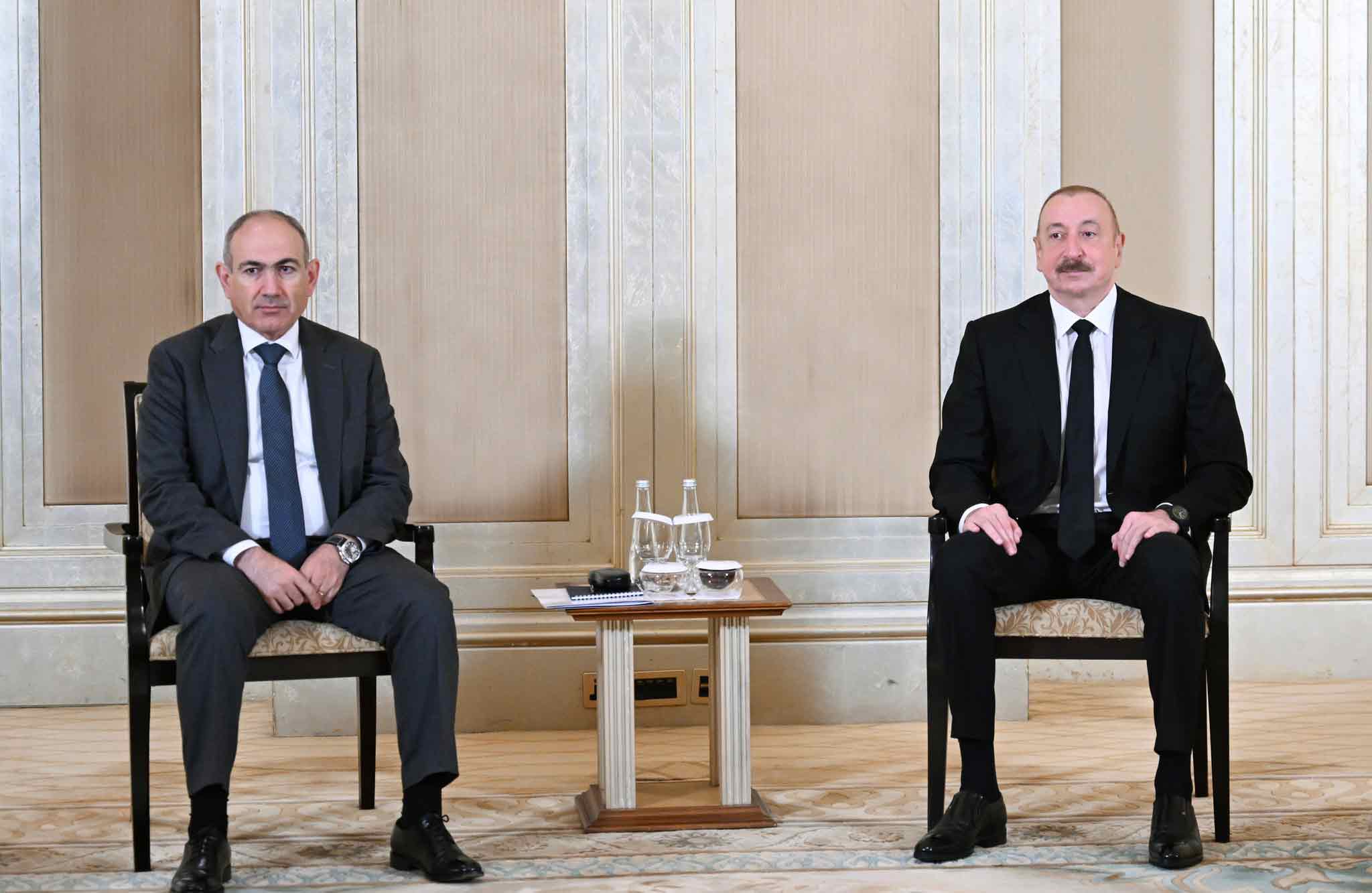 სომხური გამოცემის ცნობით, ერევანსა და ბაქოს შორის სამშვიდობო შეთანხმებას დეკემბერში მოეწერება ხელი