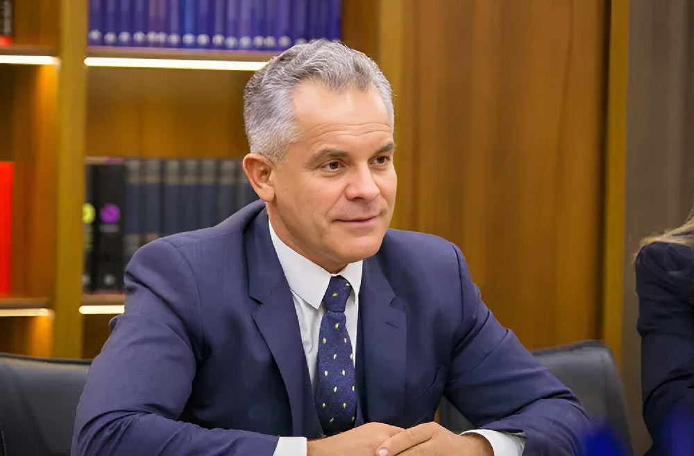 საბერძნეთში მოლდოველი ოლიგარქი, „დემოკრატიული პარტიის“ ყოფილი ლიდერი ვლადიმირ პლახოტნიუკი დააკავეს