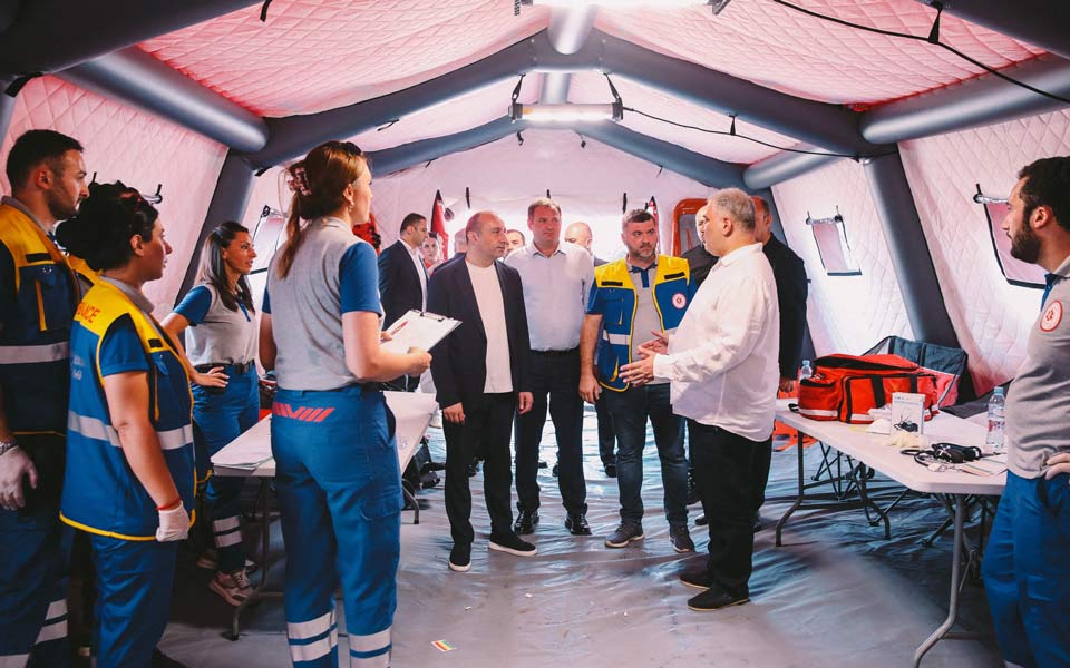 გეკა გელაძე ჩაქვში საგანგებო სიტუაციების მართვის სამსახურის მიერ ჩატარებულ საავიაციო ძებნა-შველის სიმულაციურ სწავლებას დაესწრო