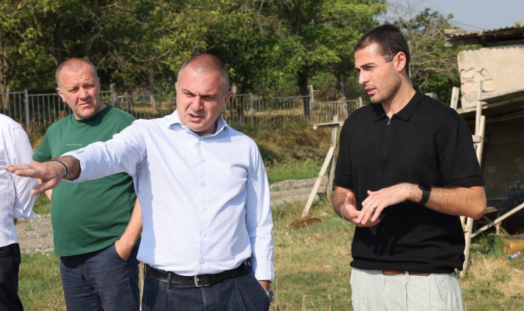 რევაზ სოხაძე კასპისა და ქარელის მუნიციპალიტეტებში ინფრასტრუქტურული პროექტების მიმდინარეობას გაეცნო