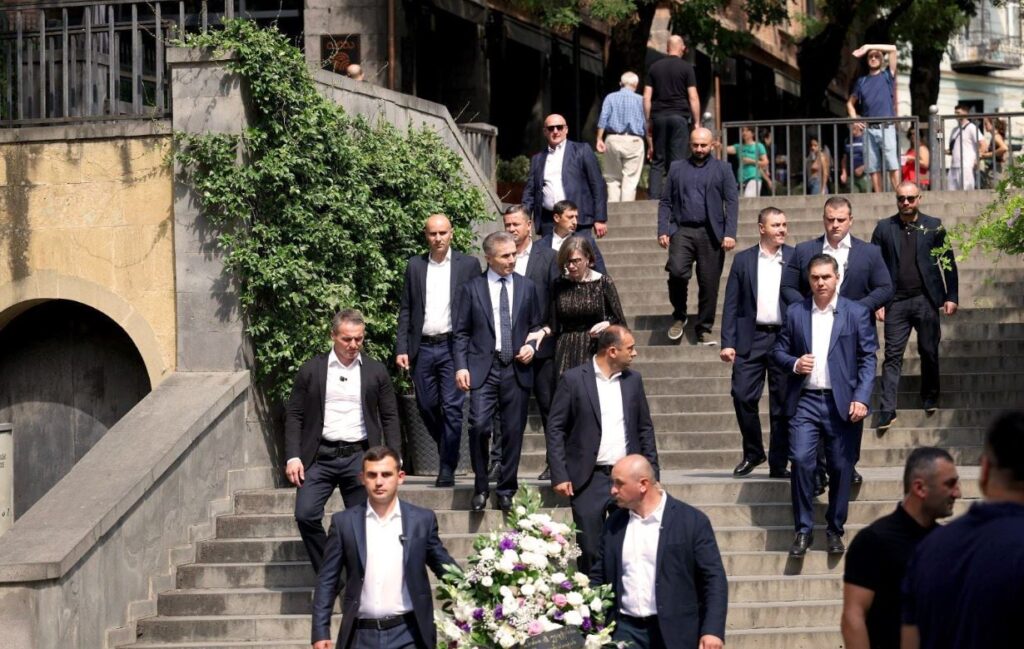 ბიძინა ივანიშვილმა და ეკატერინე ხვედელიძემ ელდარ შენგელაიას ოჯახის წევრებს მიუსამძიმრეს